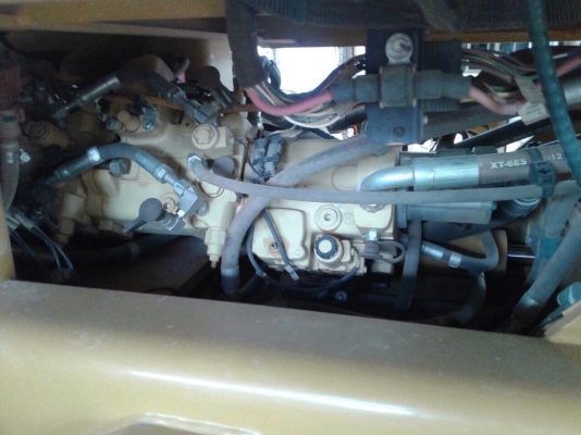 ขายรถบด CAT CS533F ไมล์ชั่วโมง 1,104 เดิมๆตามรุ่น เอกสารชุดจดทะเบียนจากบริษัท