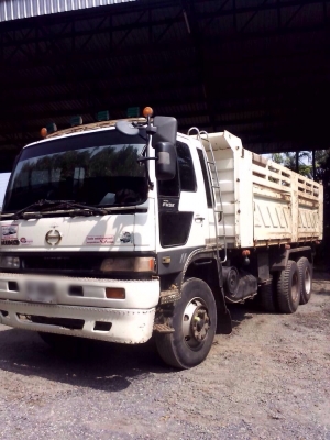 ขายรถบรรทุกสิบล้อดัมพ์ HINO 2K เครื่องเดิม 260 แรง ปี 42 กระบะดัมพ์สามมิตร มีระบบลากพ่วง