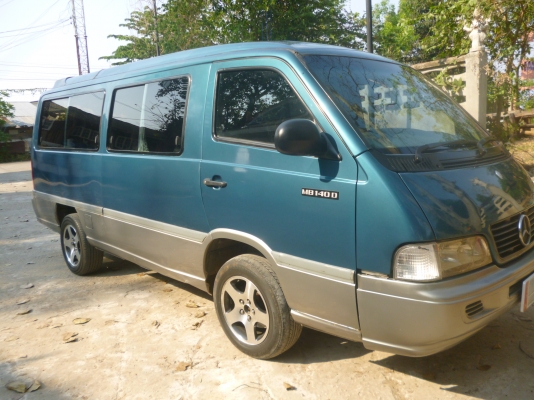 รถตู้บ้าน2003Benzmb140D ยกเครื่อง2j ติดแก๊สกินแก๊ส1.6บาทแอร์ราวเย็นจับใจดิส4ล้อช่วงหน้ากรุใหม่วีไอพี เบาะหลังคอมมูเตอร์4แถวแอร์เย็น ขายให้คนเอาไปใช่ไม่ต้องทำไรแล้ว 090-1687004จิรวัฒราคาต่อรองได้โทรคุย