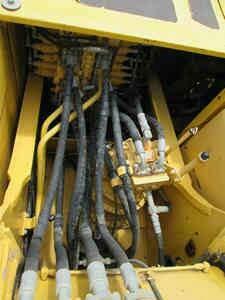 ขายรถแบคโฮ KOMATSU PC200-7 ปี 2010 4156 ชั่วโมง ใบแทรค 80cm ราคา 1870000