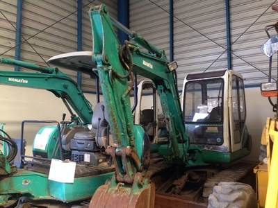 รถขุด Komatsu PC40-7 #23228 นำเข้าจากญี่ปุ่น สนใจโทร. 080-6565422 (หนิง)