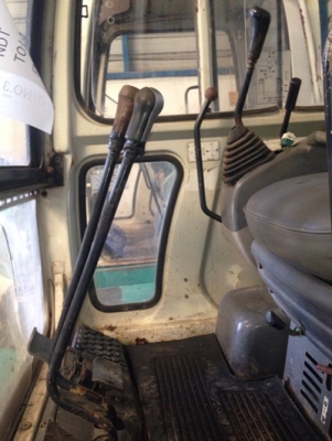 รถขุด Komatsu PC40-7 #23228 นำเข้าจากญี่ปุ่น สนใจโทร. 080-6565422 (หนิง)