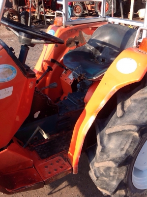 แทรกเตอร์คูโบต้า2202สภาพดีพร้อมใช้งาน ขายพร้อมผานพรวน