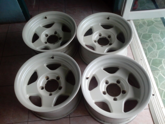 ขายล้อลายเบรดเล่ย์ 16x8 ออฟ -25 สวยๆๆครับ