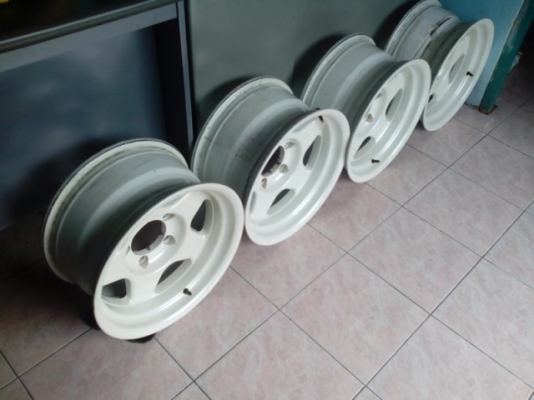 ขายล้อลายเบรดเล่ย์ 16x8 ออฟ -25 สวยๆๆครับ