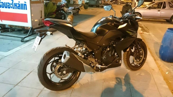 Kawasaki  Z 250  สีดำ ปี 13 วิ่งน้อยมาก