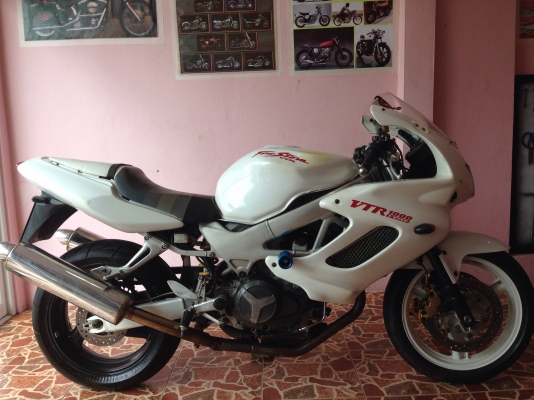 ขายด่วนHONDA VTR1000cc อินวอย สรรพสามิต