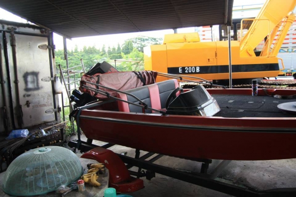 เรือ 15 ฟุต เครื่อง ซูซูกิ  40 แรง พร้อมใช้งาน