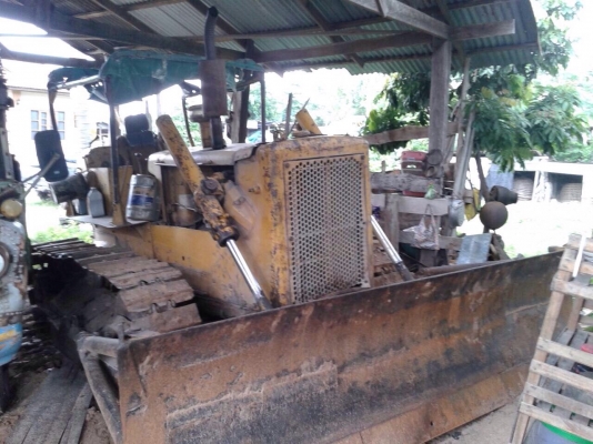 ขายแทรคเตอร์ CAT D5 เครื่อง 44V ฝาบาง เดิมๆตามรุ่น รถใช้งานได้ เอกสารสัญญาซื้อขาย