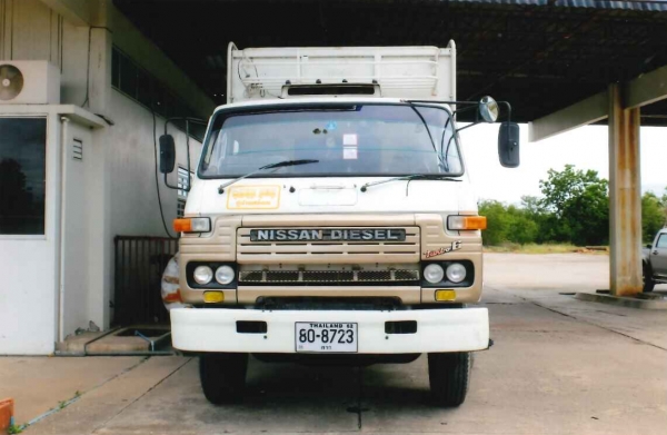 ขาย Nissan รถพ่วง
