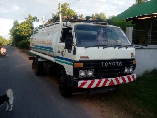 รถบรรทุกน้ำมัน โตโยต้า BU91-115แรง สภาพดี อุปกรณ์ครบใช้ได้ทุกจุดเดิมๆ แอร์ power ยางดีทุกเส้น (จองแล้ว จากเสียใจถึง ทีมงานซ่อมบำรุงแนวตะริ่งแม่น้ำชี) ขายแบบทางอากาศ