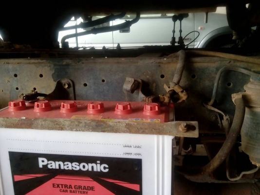 รถบรรทุกน้ำมัน โตโยต้า BU91-115แรง สภาพดี อุปกรณ์ครบใช้ได้ทุกจุดเดิมๆ แอร์ power ยางดีทุกเส้น (จองแล้ว จากเสียใจถึง ทีมงานซ่อมบำรุงแนวตะริ่งแม่น้ำชี) ขายแบบทางอากาศ