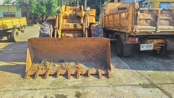 CATERPILLAR  922B ประมูลกรมทาง ใช้งาน.100\%