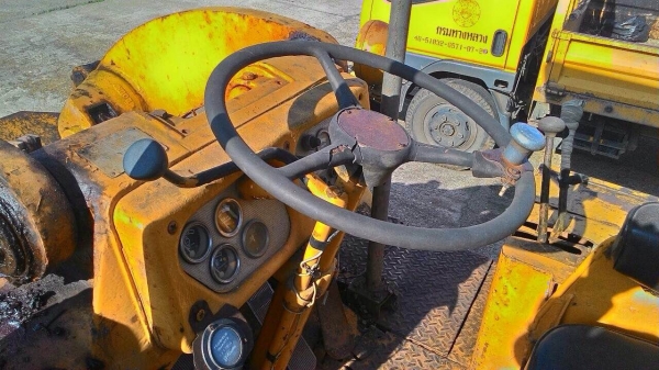 CATERPILLAR 922B ประมูลกรมทาง ใช้งาน.100\% CATERPILLAR 922B ประมูลกรมทาง ใช้งาน.100\%