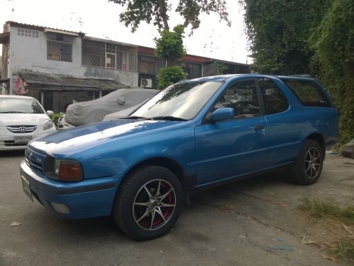Nissan NV QueenCab 1.6หวัฉีด5 MT หลังคา แอร์หลัง เบาะญี่ปุ่น แม็กยางใหม่ปี2014