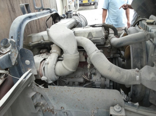 รถบรรทุก HINO 6 ล้อใหญ่ FC4J ปี 2545 ราคา 570,000 บ.