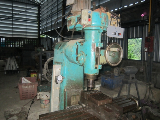 เครื่องมิลลิ่ง เบอร์2คอเบอร์4สนใจติดต่อ0863398839