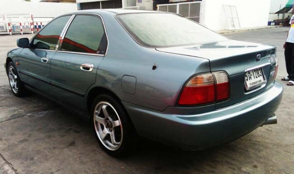 Honda accord ปี 95 เครื่อง f22b vtec เกียร์ออโต้ แก๊ส lpg ลงเล่มเรียบร้อย ใช้งานได้ 2 ระบบ เครื่องดี เกียร์ดี ช่วงล่างได้ แม็กซ์ 17 ยางดี ดิกส์เบรค 4 ล้อ abs ภายในสวย มีเครื่องเสียง แอร์หนาว ฟิลม์ hi~kool สีสันสวยงาม รถพร้อมใช้