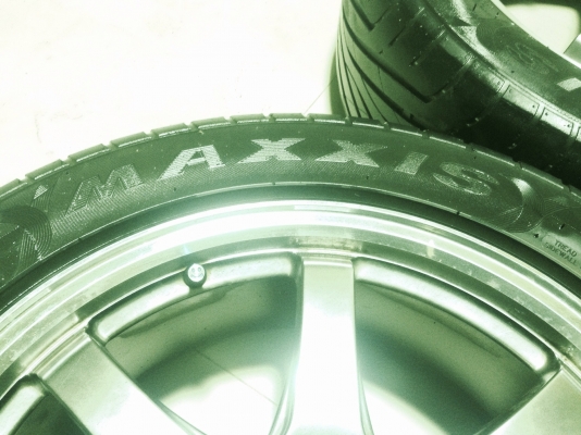 ขายแม็กพร้อมยาง R 17 ยาง MAXXIS ปี 2012