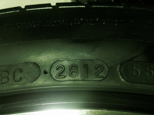 ขายแม็กพร้อมยาง R 17 ยาง MAXXIS ปี 2012