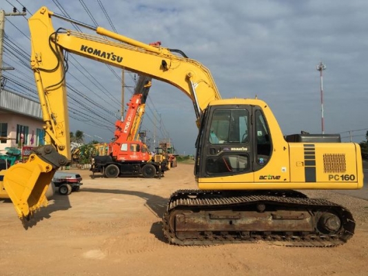 ขายรถแบคโฮ KOMATSU PC160-6 ระบบไฟฟ้าเต็ม ปี 2002 สภาพสวยมาก รถนอกนำเข้า มีVDOการทำงานครับ