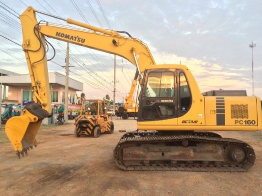ขายรถแบคโฮ KOMATSU PC160-6 ระบบไฟฟ้าเต็ม ปี 2002 สภาพสวยมาก รถนอกนำเข้า มีVDOการทำงานครับ