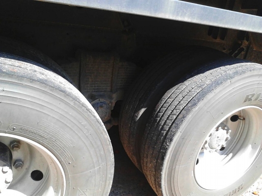 รถฮีโน่  10  ล้อดั้ม  344  แรงม้า. ปี 57  ( รถวิ่ง 23,xxx กม. )  สนใจติดต่อ 081 - 6079515