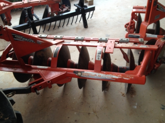 ขายผานตราช้าง6/22 นิ้วสภาพเหมือนใหม่ใช้งานน้อยลูกปืนแน่นๆพร้อมใช้ ขายผานตราช้าง6/22 นิ้วสภาพเหมือนใหม่ใช้งานน้อยลูกปืนแน่นๆพร้อมใช้