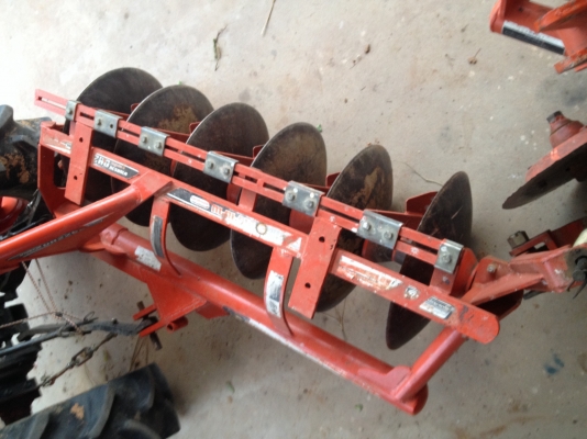 ขายผานตราช้าง6/22 นิ้วสภาพเหมือนใหม่ใช้งานน้อยลูกปืนแน่นๆพร้อมใช้ ขายผานตราช้าง6/22 นิ้วสภาพเหมือนใหม่ใช้งานน้อยลูกปืนแน่นๆพร้อมใช้