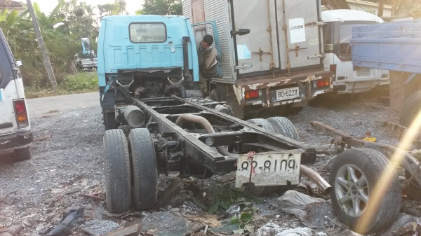 ขายรถอ๊ซูซุNKR 110แรง 4BE1 เครื่องดีแซสซีสวย ใส่กระบะยาว420 ช.ม ช่วงล้อหน้า+หลัง340 ช.ม ทะเบียนไม่ขาดพร้อมใช้งานเอาไปทำสไลด์กำลังดีเลยครับ เอกสารพร้อมโอน ขาย 165000 บาท ขายรถอ๊ซูซุNKR 110แรง 4BE1 เครื่องดีแซสซีสวย ใส่กระบะยาว420 ช.ม ช่วงล้อหน้า+หลัง340 ช.ม ทะเบียนไม่ขาดพร้อมใช้งานเอาไปทำสไลด์กำลังดีเลยครับ เอกสารพร้อมโอน ขาย 165000 บาท