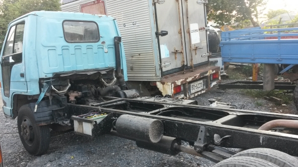 ขายรถอ๊ซูซุNKR 110แรง 4BE1 เครื่องดีแซสซีสวย ใส่กระบะยาว420 ช.ม ช่วงล้อหน้า+หลัง340 ช.ม ทะเบียนไม่ขาดพร้อมใช้งานเอาไปทำสไลด์กำลังดีเลยครับ เอกสารพร้อมโอน ขาย 165000 บาท ขายรถอ๊ซูซุNKR 110แรง 4BE1 เครื่องดีแซสซีสวย ใส่กระบะยาว420 ช.ม ช่วงล้อหน้า+หลัง340 ช.ม ทะเบียนไม่ขาดพร้อมใช้งานเอาไปทำสไลด์กำลังดีเลยครับ เอกสารพร้อมโอน ขาย 165000 บาท