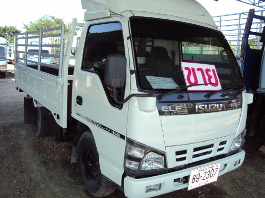 4 ล้อ สภาพสวย พร้อมใช้งาน 4 ล้อ สภาพสวย พร้อมใช้งาน