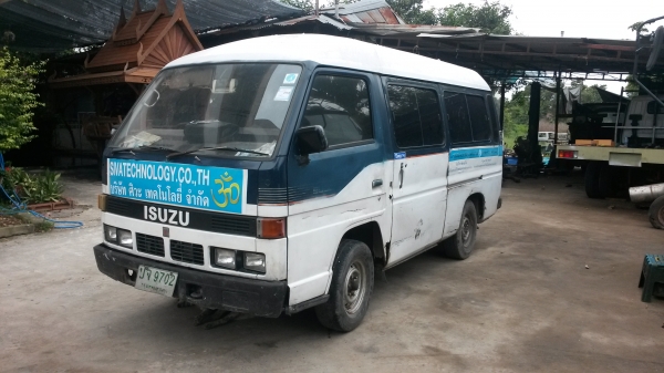 ขายรถตู้อีซูซุทะเบียนไม่ขาด เอกสารพร้อมโอน เพาเวอร์แต่เครื่องชาบละลายเอาไปซ่อมเองขายตามสภาพครับ ขาย 39500 บาท