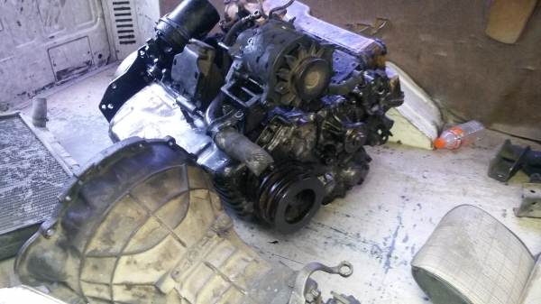 ขายรถตู้อีซูซุทะเบียนไม่ขาด เอกสารพร้อมโอน เพาเวอร์แต่เครื่องชาบละลายเอาไปซ่อมเองขายตามสภาพครับ ขาย 39500 บาท