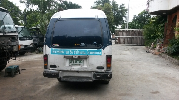 ขายรถตู้อีซูซุทะเบียนไม่ขาด เอกสารพร้อมโอน เพาเวอร์แต่เครื่องชาบละลายเอาไปซ่อมเองขายตามสภาพครับ ขาย 39500 บาท