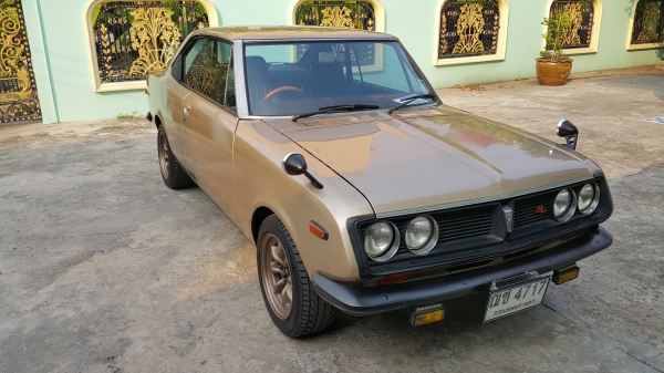Toyota Corona Mark II  RT72  สองประตู