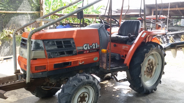 ปัญญาแทรคเตอร์..จัดมาให้ครับ ด่วน!!!เก่านอก คูโบต้า GL21 พร้อม ผาน5