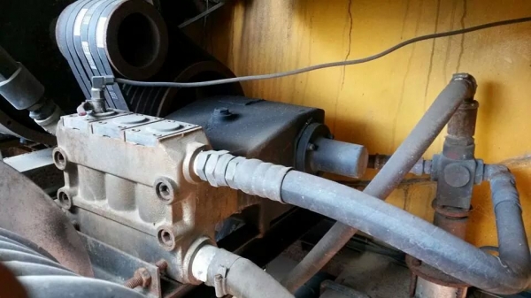 ถังน้ำ เครื่องดีเซล ปั๊มฉีดแรงดันสูง มาก อุปกรณ์ครบ สภาพยังok