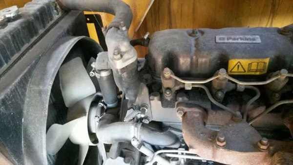 ถังน้ำ เครื่องดีเซล ปั๊มฉีดแรงดันสูง มาก อุปกรณ์ครบ สภาพยังok