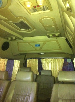 ต้องการขายรถตู้ครับรถบ้านครับใช้เองครับ0822994229