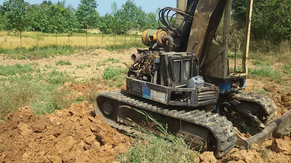 ขายแบ็คโฮ nissan pc50 เครื่อง อีซุสุ ราคา249,000บาท