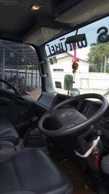 ขาย 6 ล้อ NPR 150  แรง ปี 57 วิ่ง 10,367 กม. คอกเหล็ก สภาพ 99\%