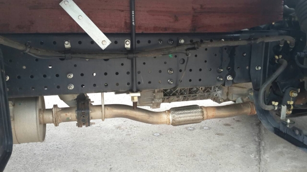 ขาย 6 ล้อ NPR 150  แรง ปี 57 วิ่ง 10,367 กม. คอกเหล็ก สภาพ 99\%