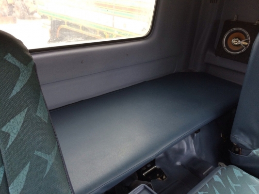 ขายด่วนสิบล้อสองเพลา เม็กก้า หัวคัสซี 260แรง ปี48