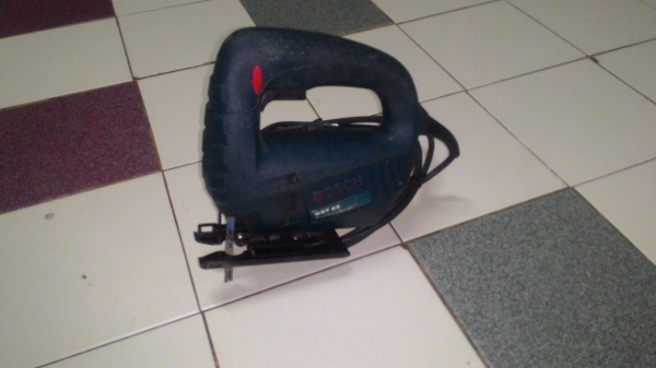 ขายเลื่อยจิ๊กซอตัดไม้ตัดเหล็กยี่ห้อBOSCH รุ่นGST65(400วัตต์)สภาพดีพร้อมใช้งานครับ ขายเลื่อยจิ๊กซอตัดไม้ตัดเหล็กยี่ห้อBOSCH รุ่นGST65(400วัตต์)สภาพดีพร้อมใช้งานครับ