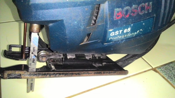 ขายเลื่อยจิ๊กซอตัดไม้ตัดเหล็กยี่ห้อBOSCH รุ่นGST65(400วัตต์)สภาพดีพร้อมใช้งานครับ ขายเลื่อยจิ๊กซอตัดไม้ตัดเหล็กยี่ห้อBOSCH รุ่นGST65(400วัตต์)สภาพดีพร้อมใช้งานครับ