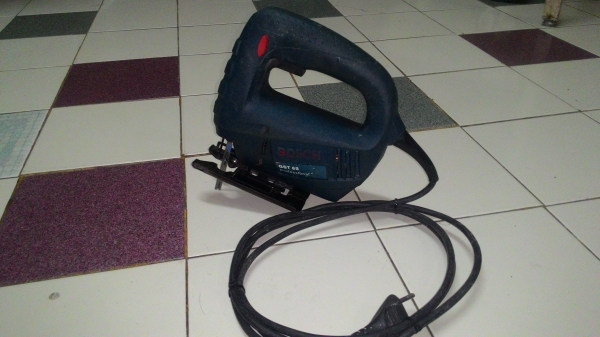 ขายเลื่อยจิ๊กซอตัดไม้ตัดเหล็กยี่ห้อBOSCH รุ่นGST65(400วัตต์)สภาพดีพร้อมใช้งานครับ ขายเลื่อยจิ๊กซอตัดไม้ตัดเหล็กยี่ห้อBOSCH รุ่นGST65(400วัตต์)สภาพดีพร้อมใช้งานครับ