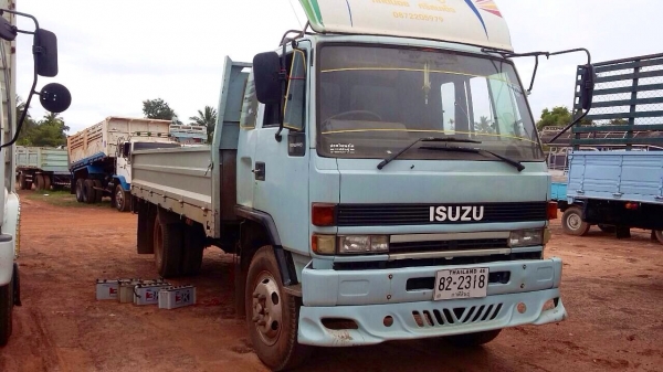 Isuzu FRR 195 พร้อมใช้