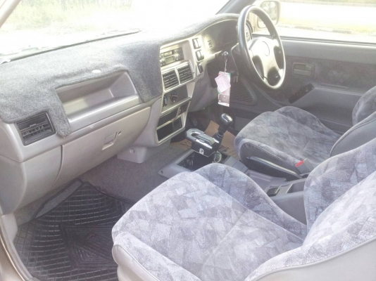 รถบ้านแท้ๆ เดิมๆทั้งลำครับ รถบ้านแท้ๆ เดิมๆทั้งลำครับ