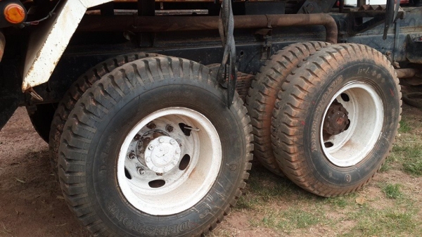 ขาย10ล้อ2เพลาดัมพ์ มิตซูบิชิ 270เทอร์โบว์ 220เทอร์โบว์ 10เกียร์ฟลูเลอร์ แชชซีสวยเอกสารพร้อมโอน สภาพพร้อมลุยงาน แชชซีสวย แอร์เย็น จัดไฟแนนซ์ภายใน1วันรับรถ